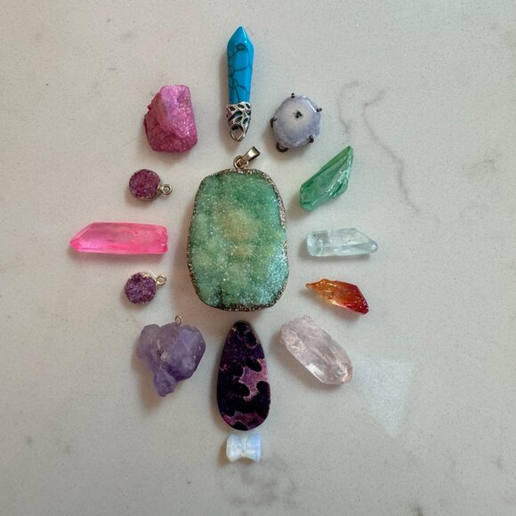 Crystal Druzy and Gemstone Pendant Lot - Picture 9 of 14